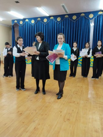 Мектебімізде 1 – жартыжылдық қорытындысы бойынша марапаттау рәсімі өткізілді. Бұл – шәкірттердің жарты жылдық еңбегі мен табанды талпыныстарының нәтиж